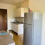 Apartment Luminous Flat With Balcony-beahost *