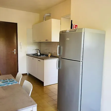 Apartment Luminous Flat With Balcony-beahost *